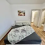 Fantasia Del Mare And Apartment *