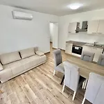Apartment Fantasia Del Mare And Dramalj