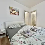Fantasia Del Mare And Apartment *