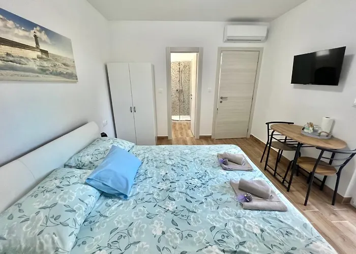 Fantasia Del Mare And Драмаль