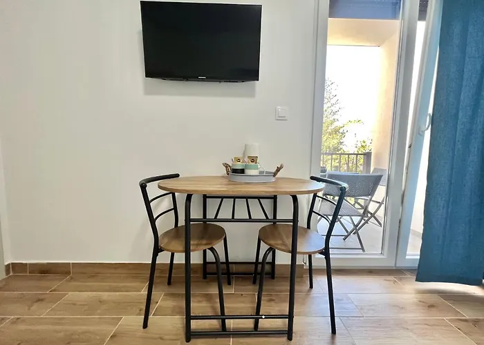 Fantasia Del Mare And Драмаль